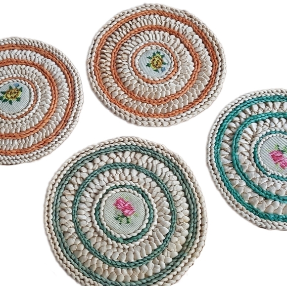 1980s Woven Rattan and Needlepoint Large Trivets - Picture 9 of 9